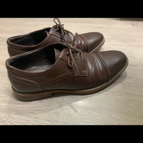 Van Heusen Other - Van Heusen- Mens Gable Dress Shoes 10.5 Brown